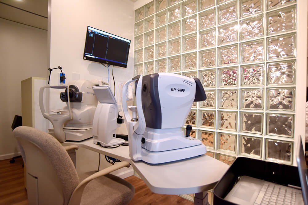 Insight Ophthalmology exam room