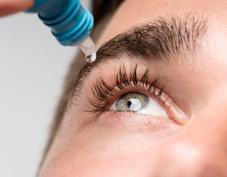 Nurturing Your Eyes Through Winter: Dr. Xu’s Guide to Dry Eye Care